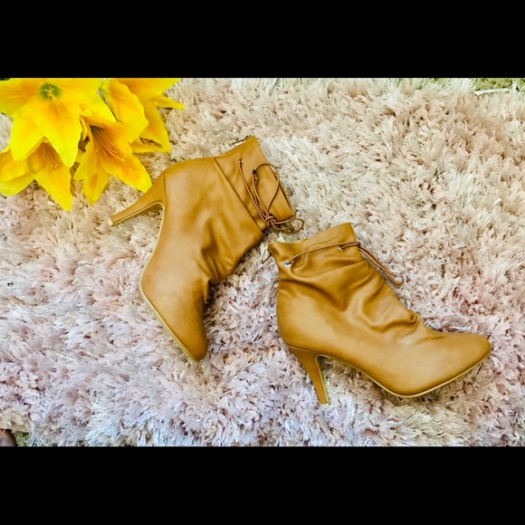 🔥 GORGEOUS TAN ANKLE BOOTS 🔥SIZE 9 🔥NEW WITH BOX - Picture 3 of 11